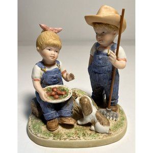 Figurine  Homeco Danny and Debbie  "Summer Harvest" #1507 1985 Crafted Taiwan